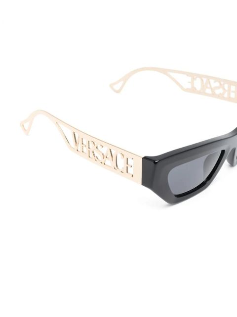 Versace Eyewear logo-plaque cat-eye sunglasses - Black - zdjęcie produktu nr 2