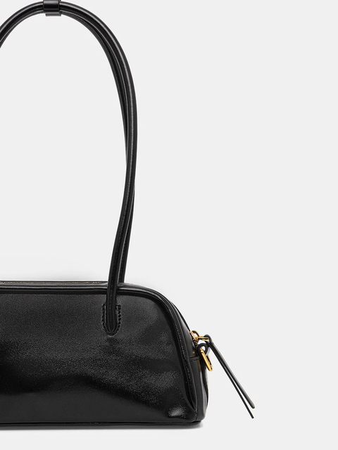 Coccinelle torebka skórzana PAKI SHINY SMOOTH kolor czarny E1 U4B 12 02 01