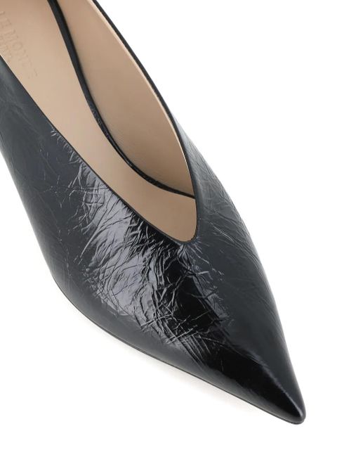 Le Monde Beryl pointed-toe leather pumps - Black