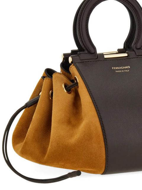 Ferragamo Gancini bucket bag - Neutrals
