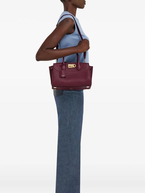 Ferragamo new studio soft bag (M) - Red