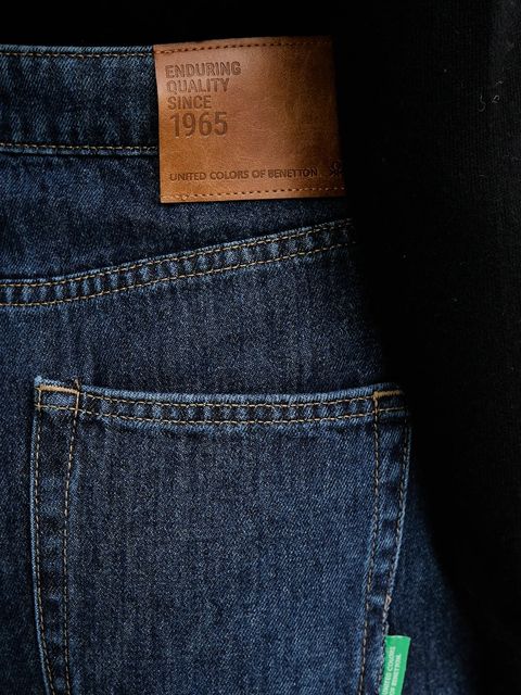 United Colors of Benetton jeansy damskie kolor niebieski 43UNDE02B