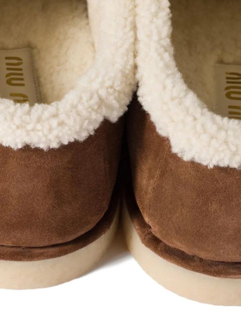 Miu Miu logo-lettering suede slip-ons - Brown
