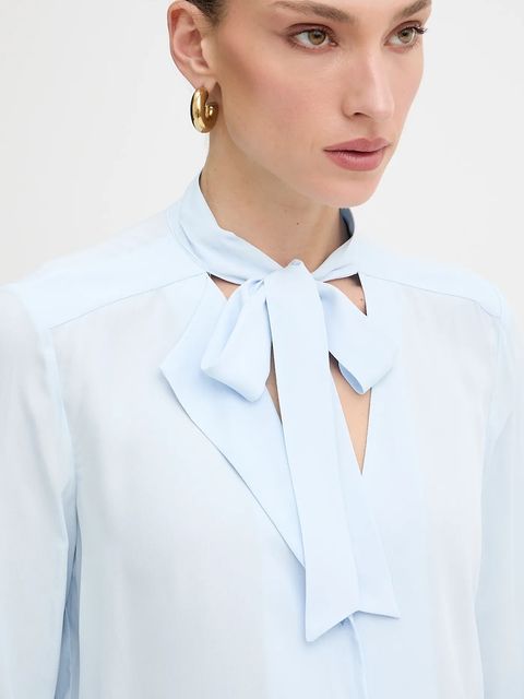 Patrizia Pepe koszula damska kolor niebieski regular z wiązanym dekoltem 8C0785 A8I1 - zdjęcie produktu nr 2