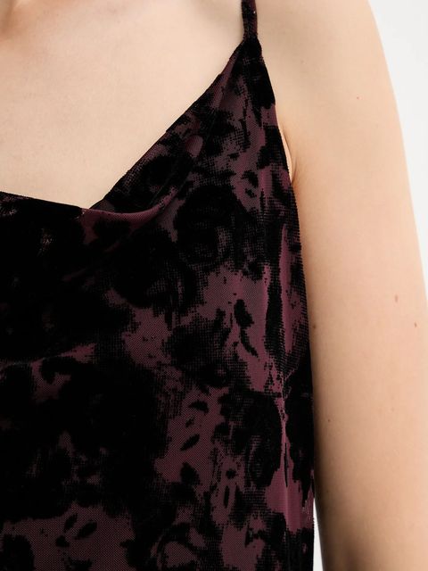 Gestuz sukienka kolor czarny maxi prosta 10910584