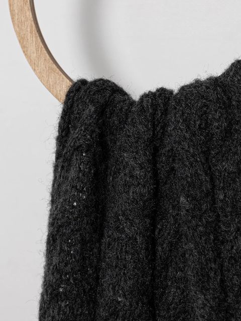 Karl Lagerfeld szalik z domieszką wełny K/ESSENTIAL damski kolor szary gładki A4W33029 - zdjęcie produktu nr 2