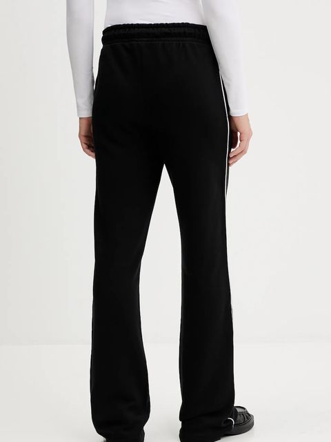 Guess Jeans spodnie dresowe bawełniane damskie kolor czarny z aplikacją W5YB32 K68I4