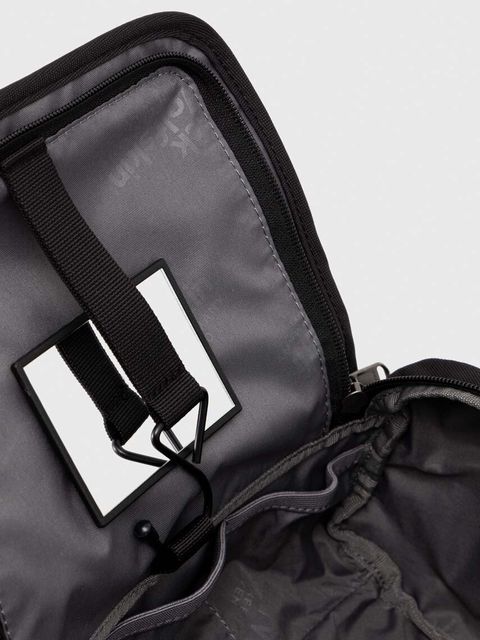 Jack Wolfskin kosmetyczka Konya kolor czarny 8007851