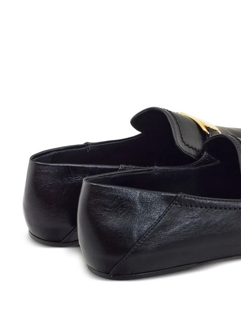 Ferragamo logo-plaque leather loafers - Black