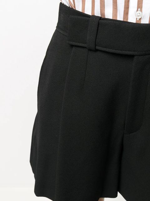 Chloé high-waist pleated shorts - Black