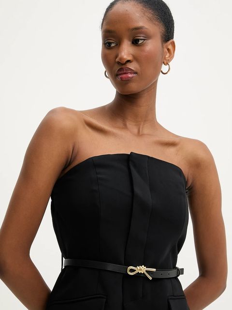 Answear.LAB kombinezon kolor czarny z dekoltem karo