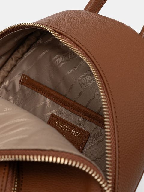 Patrizia Pepe plecak skórzany damski kolor brązowy mały gładki 8B0325 L001
