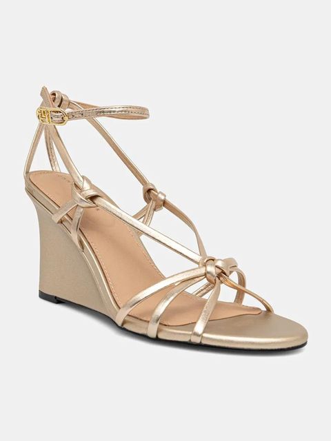 Tommy Hilfiger sandały skórzane METAL LEATHER KNOTS WEDGE SANDAL kolor złoty FW0FW08801 - zdjęcie produktu nr 1