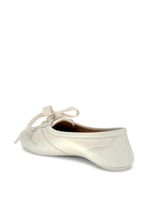 Gianvito Rossi lace-up ballet flats - White