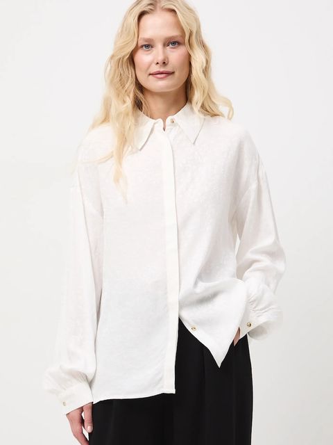 Medicine koszula damska kolor beżowy regular z kołnierzykiem klasycznym