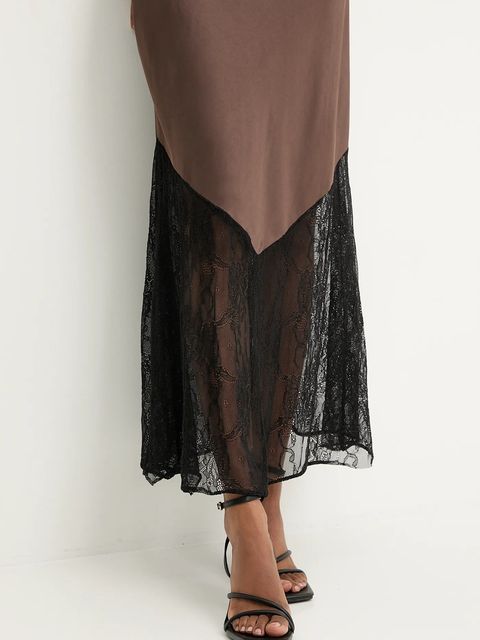 Answear.LAB sukienka kolor brązowy maxi rozkloszowana