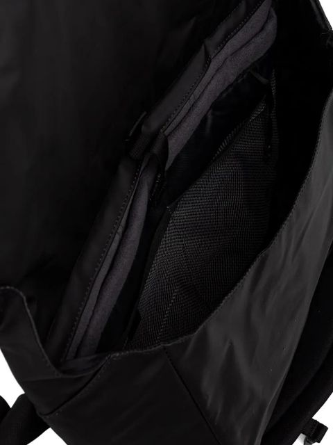 The North Face logo-print messenger bag - Black