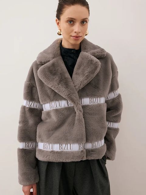 Bizuu kurtka GREGORIA kolor brązowy przejściowa oversize GREGORIA TAUPE