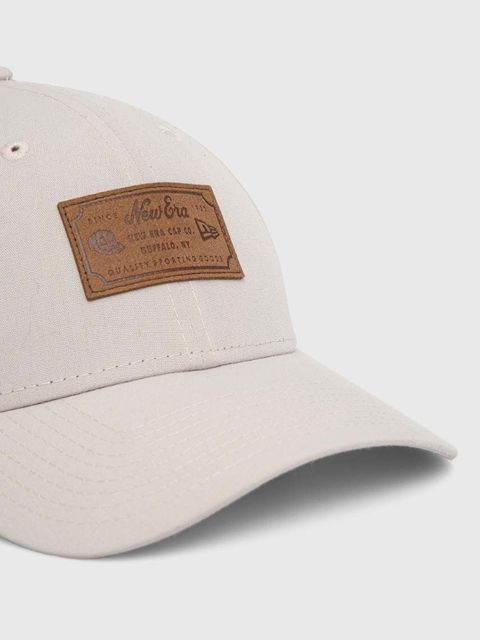 New Era czapka z daszkiem kolor beżowy z aplikacją
