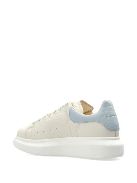 Alexander McQueen Oversized sneakers - Neutrals