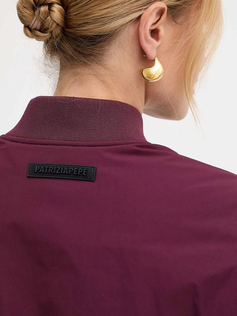 Patrizia Pepe kurtka bomber kolor bordowy przejściowa 8O0185 A619