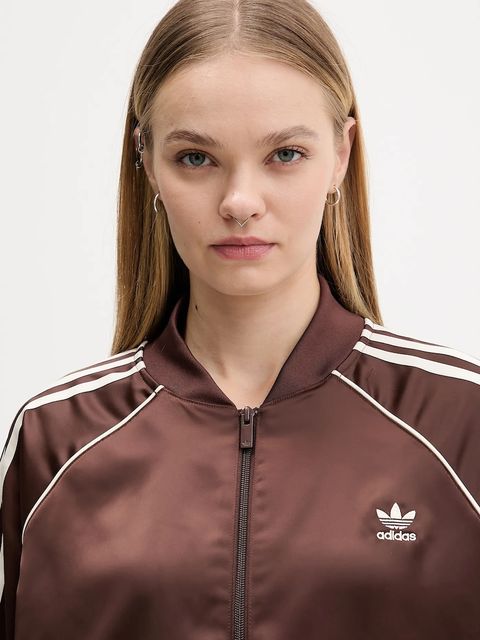 adidas Originals bluza Sst Satin Tt damska kolor brązowy z aplikacją KH1568