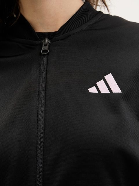 adidas dres Essentials