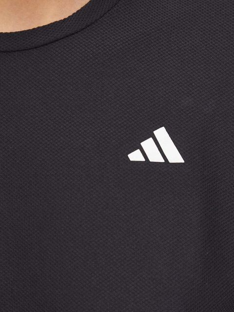 adidas Performance t-shirt do biegania Own The Run kolor czarny IN2961
