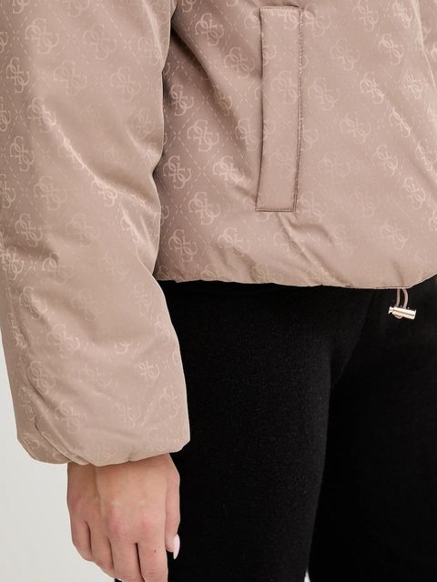 Guess kurtka 4G kolor beżowy zimowa oversize V5BL07 WGLW2 - zdjęcie produktu nr 2