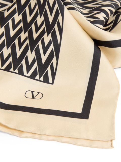 Valentino Garavani Toute La V scarf - Neutrals - zdjęcie produktu nr 2