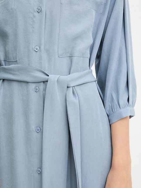 Answear.LAB sukienka kolor niebieski midi prosta