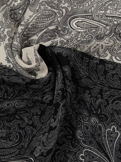 Answear.LAB apaszka jedwabna damska kolor czarny wzorzysta - zdjęcie produktu nr 2