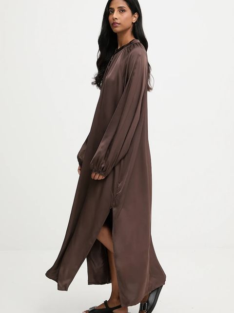 Answear.LAB sukienka kolor brązowy maxi oversize - zdjęcie produktu nr 1