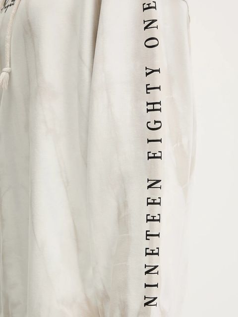 Guess bluza damska kolor szary z kapturem wzorzysta V5GQ16 KCRQ0