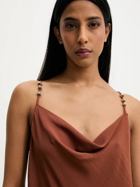 Answear.LAB sukienka kolor brązowy midi rozkloszowana