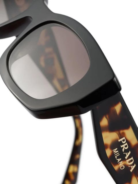 Prada Eyewear logo-print sunglasses - Black - zdjęcie produktu nr 2