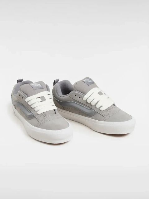 Vans tenisówki zamszowe Knu Skool kolor szary VN000D6CBXC1