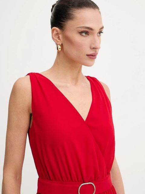 Morgan kombinezon PSAMARA kolor czerwony z dekoltem w szpic PSAMARA