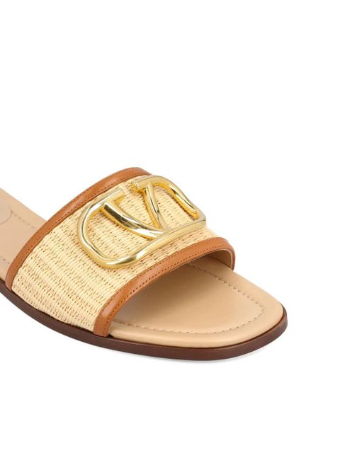 Valentino Garavani logo-plaque sandals - Neutrals