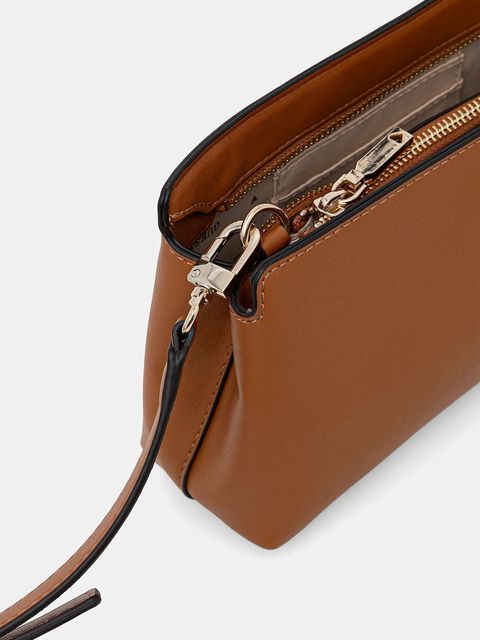 Guess torebka TALENT kolor brązowy HWNG96 69120