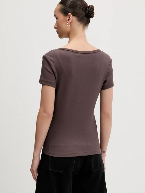 Tommy Jeans t-shirt damski kolor brązowy DW0DW17385