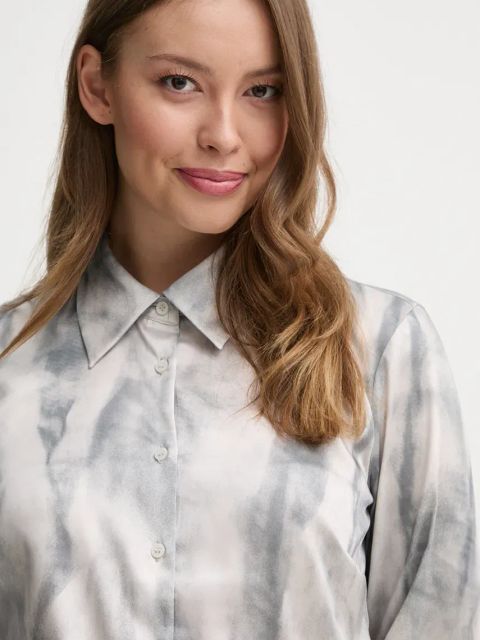 Sisley koszula damska kolor szary regular z kołnierzykiem klasycznym 5WDJLQFF7