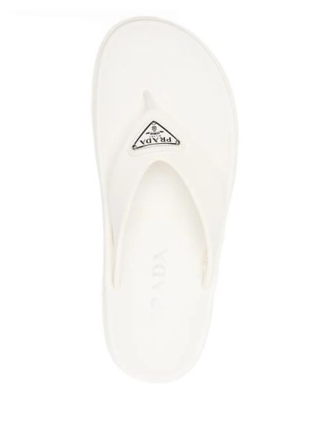 Prada logo-appliqué flip-flops - White