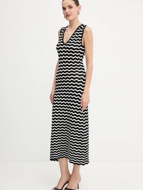 Morgan sukienka kolor czarny maxi dopasowana RMUSHA