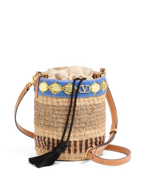 Valentino Garavani Valentino Garavani small raffia embroidered bucket bag - Neutrals