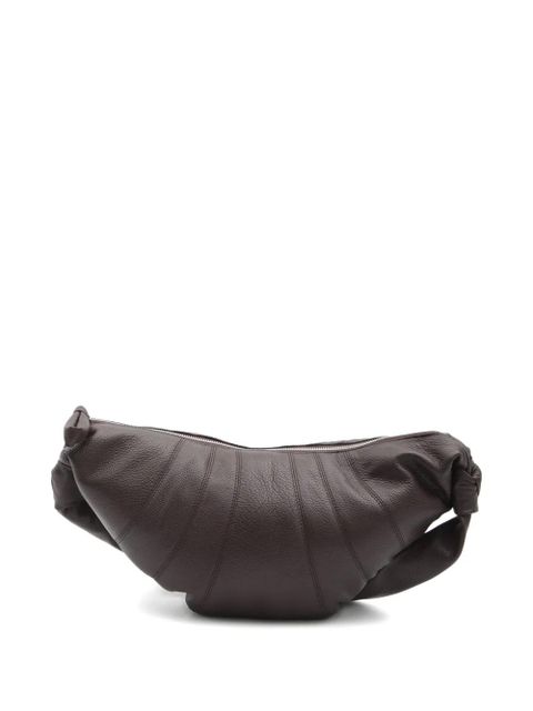 LEMAIRE medium stitched grained croissant bag - Brown - zdjęcie produktu nr 1
