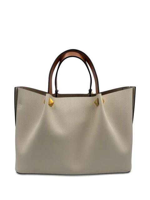 Valentino Garavani logo-appliqué tote bag - Neutrals - zdjęcie produktu nr 2