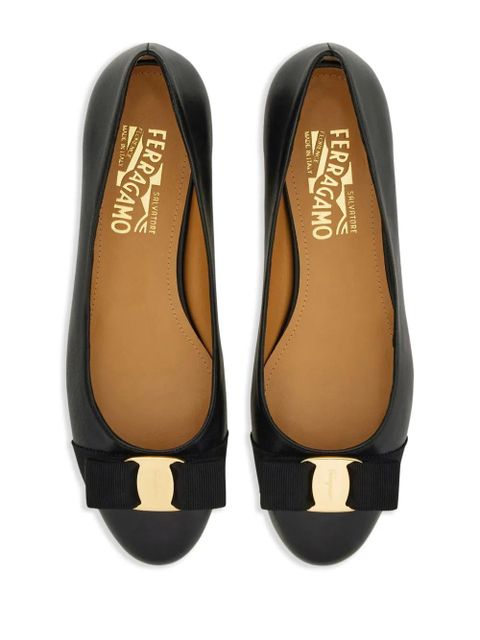 Ferragamo Varina leather ballerina shoes - Black