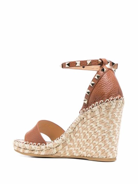 Valentino Garavani espadrille Rockstud wedge sandals - Brown