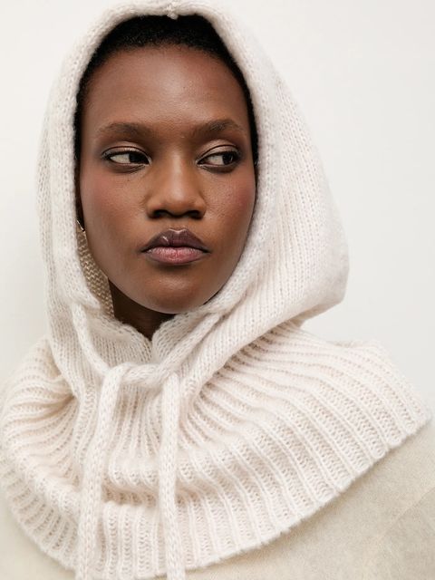 Answear.LAB kaptur z wełną merino kolor beżowy - zdjęcie produktu nr 1